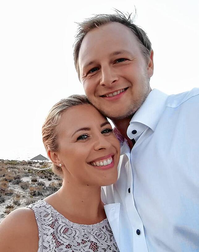 Sabrina Müller und Tobias Mader aus Salem haben ihre standesamtliche Hochzeit pandemiebedingt in den August verschoben: &bdquo;Wir ...