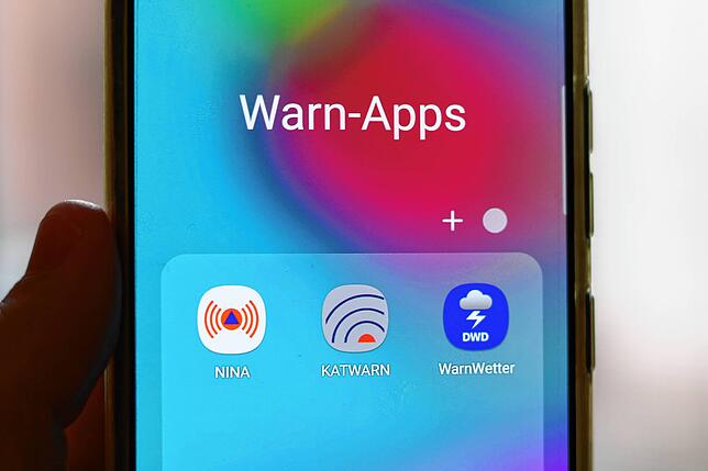 Die Bevölkerung kann bei Gefahrensituationen auch per App informiert werden. Dazu gehört die Warn-App Nina, die im Raum Radolfzell ...