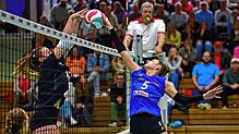 Alisa Greguric (rechts) versucht, sich gegen die Heidelberger Gegenspielerin durchzusetzen. Der TV Villingen startet vor heimischem ...