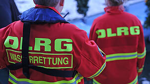 Helfer der DLRG Wasserrettung am Bodensee (Archivbild).