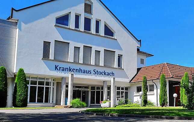 Das Krankenhaus Stockach im Sommer 2023.