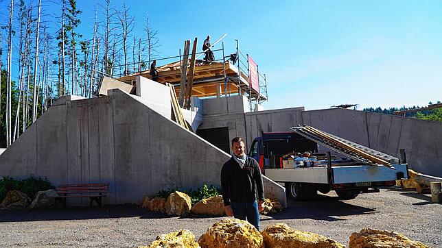 Das neueste Projekt ist das neue Affenhaus, das derzeit von Löffinger Firmen gebaut werden. Nach der Eröffnung, so Betriebsleiter ...