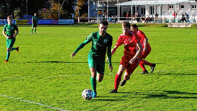 Bild : SV Rheintal gewinnt gegen Spvgg. Wutöschingen mit 3:0 &ndash; und wir haben Bilder!