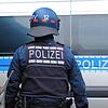 Symbolfoto: Auf dem Winzerfest in Meersburg kam es zu einem Polizeieinsatz mit mehreren Streifen. Auslöser war ein 30-Jähriger, der das ...