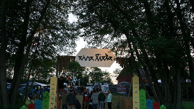 Zum zweiten Mal wurde in Herdwangen-Schönach in der Nähe des Weilers Vorstadt das Musikfestival &bdquo;Eine Liebe&ldquo; an Pfingsten ...