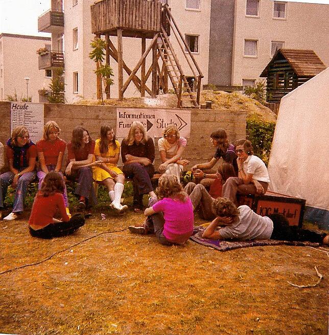 Ein Teil des Leitungsteams der ersten Ferienspiele. Mit dabei Isabella Flury, Birgit Hug, Christiane Oßwald, Claudia Rid, Ingrid ...