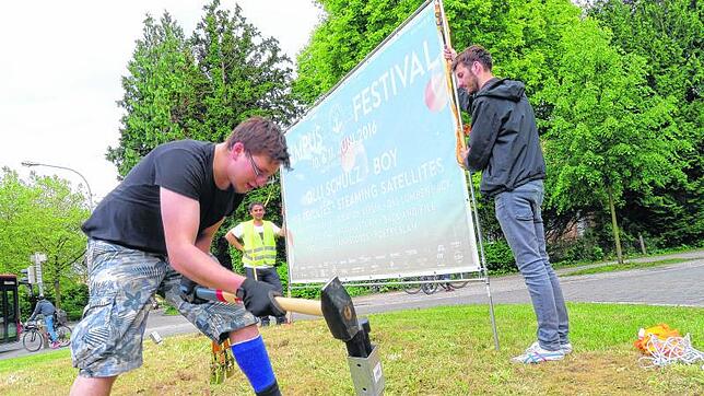 Die Vorbereitungen laufen für das zweite Campus-Festival am 10. und 11. Juni 2016 in Konstanz: Leonard von Woedtke, Xhavit Hyseni und ...