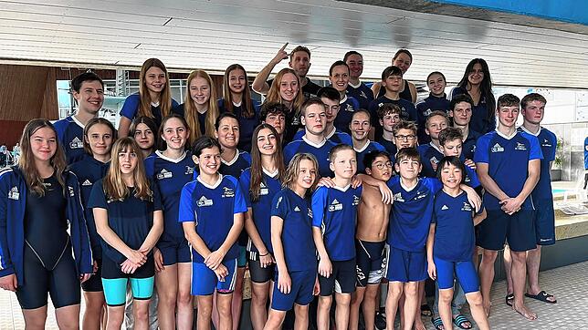 Die Schwimmer der vier Villinger Mannschaften, die im Landesdurchgang der Deutschen Mannschaftsmeisterschaft alles gaben und belohnt ...