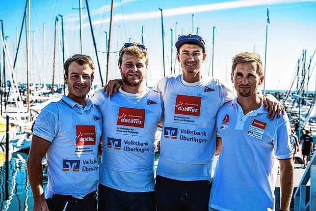Das Erstligateam des Segel- und Motorbootclub Überlingen mit (von links) Aaron Scherr, Sven Hessberger, Frederik Schaal und Skipper ...