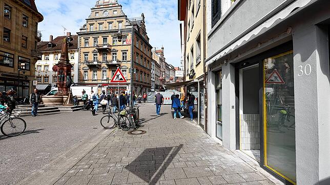Auch an der Marktstätte (Foto) und in der Rosgartenstraße stehen Geschäfte leer. Das bereitet einigen Stadträten Sorge.