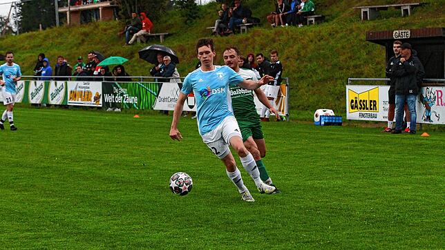 Bild : SV Waldhaus bezwingt den SV Obersäckingen mit 4:0 &ndash; und wir haben Bilder!