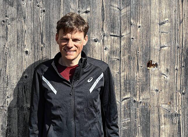Benedikt Hoffmann ist professioneller Langstreckenläufer und in der deutschen Berg- und Traillaufnationalmannschaft.