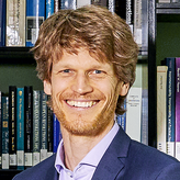 Sven Voelpel, 46, Altersforscher, ist Professor für Betriebswirtschaft an der Jacobs University in Bremen. Zu seinen ...