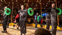 Als Walrösser hatten die Zunfträte einen gelungenen Auftritt beim Zunftball in der Meßkircher Stadthalle. Constanze Kirchmaier und Edith ...