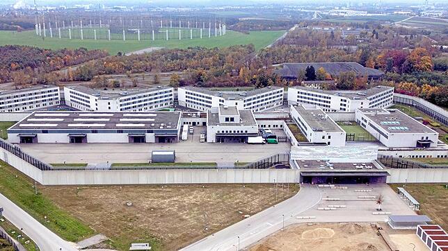 In der JVA Augsburg-Gablingen sollen Häftlinge misshandelt worden sein.