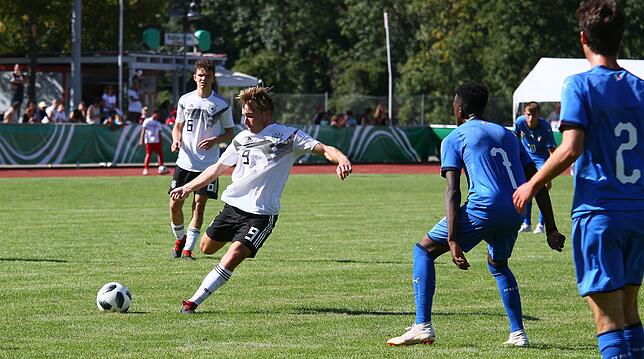 Bild 33: Bilderbogen vom 2:2 zwischen Deutschland U17 und Italien U17