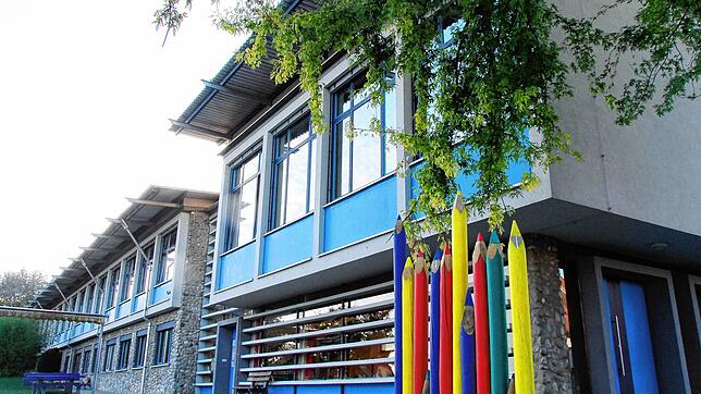 Die Hermann-Hesse-Grundschule in Horn. Ihr für Eltern kostenfreier Ganztagsbetrieb entfällt in diesem Schuljahr. Die Gemeinde schafft ...