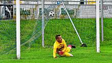 Trainer im Tor: Trainer Holger Kostenbader vom VfB Waldshut – hier ein Archivfoto – stellte sich beim 1:4 bei der Spvgg. Wutöschingen ...