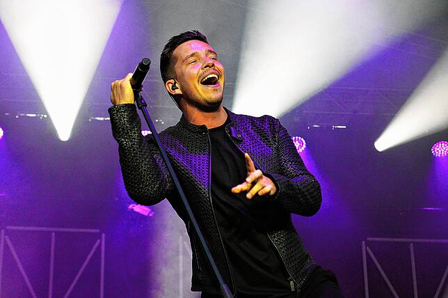 Bild 1: Bilder vom Nico-Santos-Konzert in Markdorf (2)