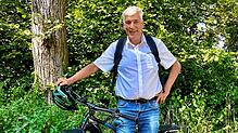 Der ehemalige Chefarzt der Unfallchirurgie, Privatdozent Axel Probst, genießt im Ruhestand seine Fahrradtouren im Hegau und in den ...