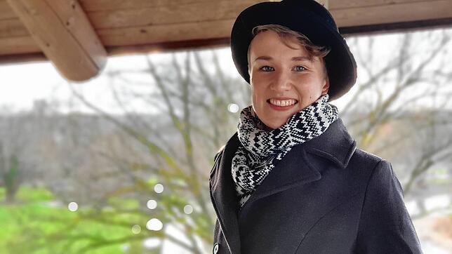 An der frischen Luft: Die Landtagskandidatin Antje Behler beim Treffen mit SÜDKURIER-Journalistin Eva Marie Stegmann.