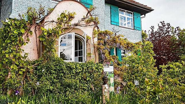 Das Mia und Hermann Hesse-Haus in Gaienhofen, von der Südseite aus gesehen