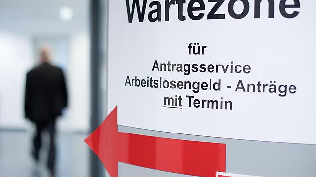 Wer übernimmt beim Bezug von ALG 1 eigentlich die Krankenversicherung?