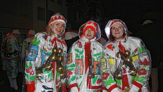 Bild : Fasnacht 2025: So lebendig war der Wecken in Tiengen am Schnutzigen Donnerstag - Die besten Bilder!
