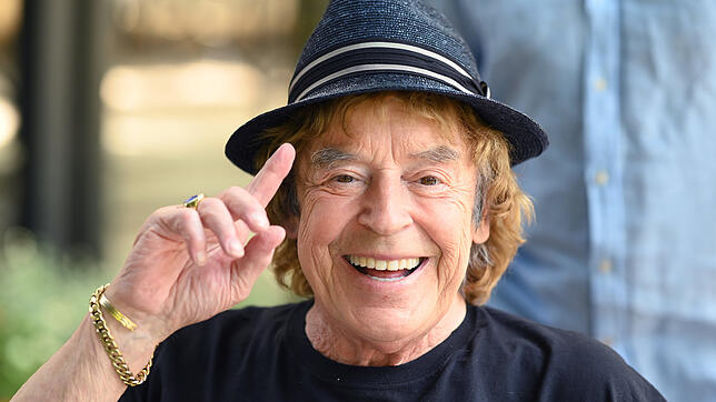 Tony Marshall feierte im Februar seinen 81. Geburtstag. Das Bild oben entstand im Brenners Parkhotel in Baden-Baden, wo Marshall seinen ...