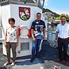 Sie freuen sich, dass die St. Georg nun bald fährt (von links): Tourist-Info-Leiterin Sandra Domogalla, Inhaber Vladimir Deinis und ...