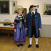 Romy Bromma und Werner Keil von der Trachtengruppe Alt-Radolfzell in ihrem Vereinslokal.
