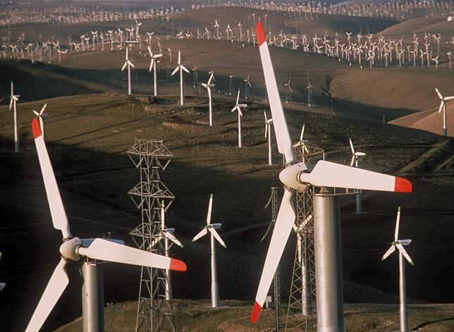 Der riesige Windpark von Altamont bei San Francisco in Kalifornien.