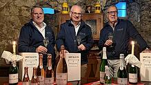 Laufnarrenvater Michael Zehnle (von links), Narrenrichter Jürgen Koterzyna und Kämmerer Martin Bosch sind zufrieden mit der ...