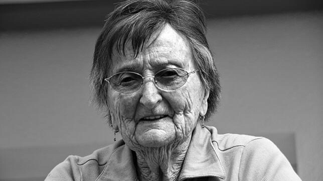 Edith Bücheler starb an Heiligabend im Alter von 96 Jahren. Das Bild entstand im Frühjahr 2020.