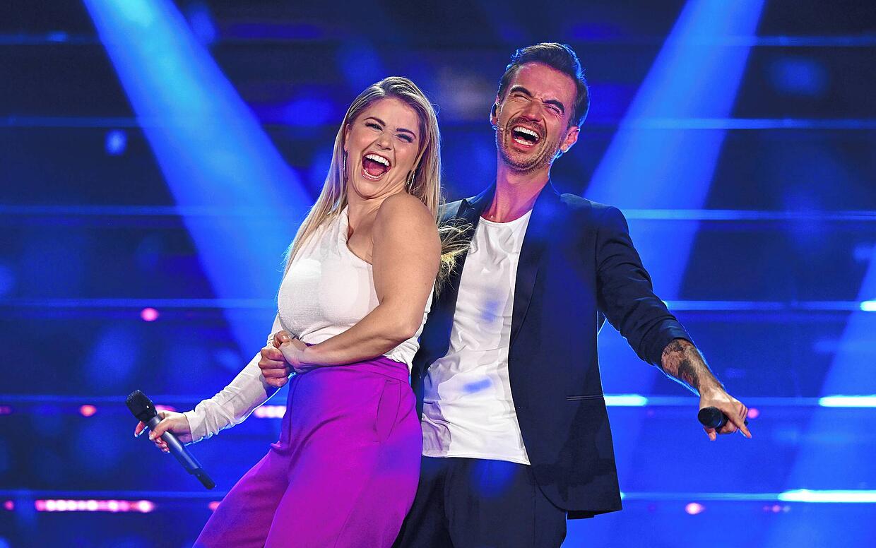 Liebesraunen um Beatrice Egli und Florian Silbereisen, Michelle  überrumpelt, Kuss bei Stefan Mross | SÜDKURIER