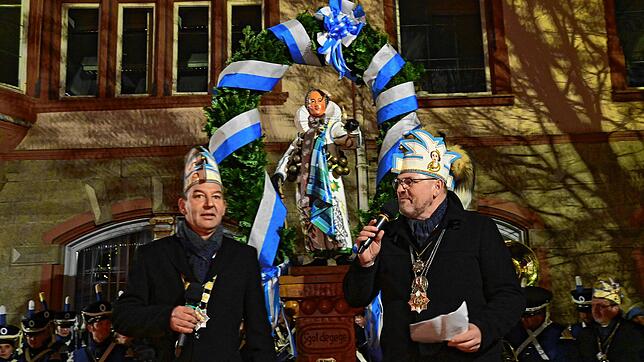 Bild : Brunnen schmücken mit energiereichen Ideen zum Auftakt der Villinger Fasnet