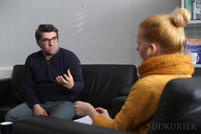 „Ich will nicht sagen,
dass der Islam gar
nichts damit zu tun
hat“: Özkan Ezli,
Kulturwissenschalftler
an der Universität
Konstanz, über ...