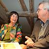 Monika Taubitz im Gespräch mit dem früheren SÜDKURIER-Kulturredakteur Siegmund Kopitzki.