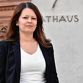 Oxana Zapf, Rathaussprecherin von Villingen-Schwenningen: &bdquo;Die Hilfsbereitschaft ist sehr groß, viele Bürger sind sehr besorgt und ...