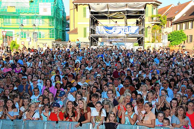 Der Marktplatz wird für vier Tage ab dem 25. Mai wieder zur Partyzone, nach zweijähriger Zwangspause wegen Corona. Gleich zum ...