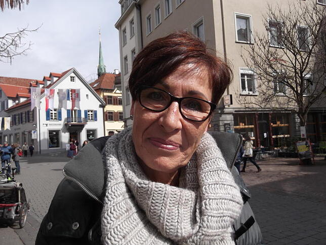 "Die Idee mit Mehrwegbechern finde ich sehr gut, man sieht ja, wie viel bei uns weggeworfen wird." - Silvia Trautmann, Konstanz