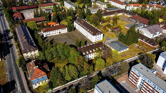 Blick von oben auf das ehemalige Kasernenareal „Mangin“ (jetzt Quartier „Oberer Brühl) Villingen. Links am ...