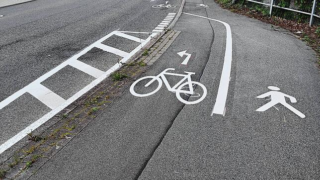 Liggeringen hat einen neuen Radschutzstreifen erhalten.