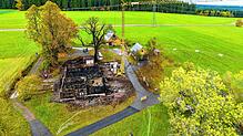 Bis auf die Grundmauern brennt am Abend des 3. November der Burgbacherhof bei Buchenberg nieder.