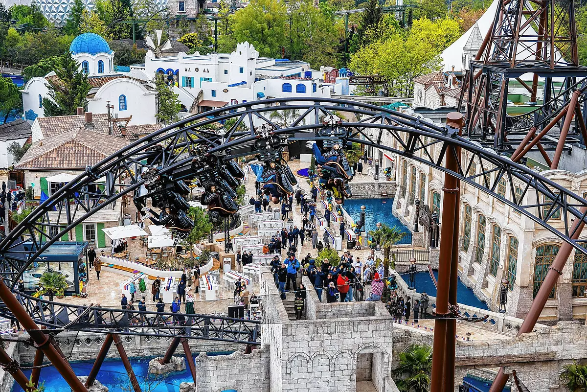 Kaisermania 2025 Eintrittspreise Europa-Park Rust erhöht 2025 die Eintrittspreise zur Jubiläumssaison