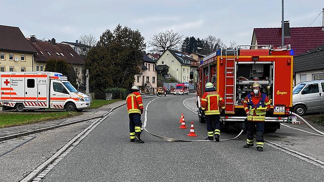 Die Feuerwehr Laufenburg und das DRK waren bei einem Friteusenbrand in der Luttinger Straße am Montag vor Ort.