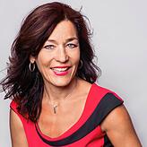 &bdquo;Die digitalen Lernformen sind sehr schnell zum Fließen gekommen.&ldquo; Birgit Steiner, Schulleiterin der ...