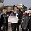 Der Kapitalstock der Bürgerstiftung wächst: 20&nbsp;000 Euro lassen ihr die Naturfreunde aus dem Verkauf des Küferhäusles zukommen ...