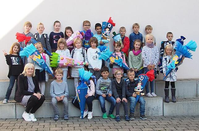Klasse 1c: Die Zweitklässler hießen die neuen Mitschüler in ihrer jahrgangsübergreifenden Klasse am Reinhold-Frank-Schulzentrum ...