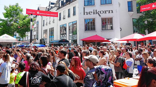 Das Stadtfest lockt jährlich zahlreiche Besucher nach Singen, wie das Bild vom Juni 2023 zeigt. Damit es für alle ein sicheres Fest ...